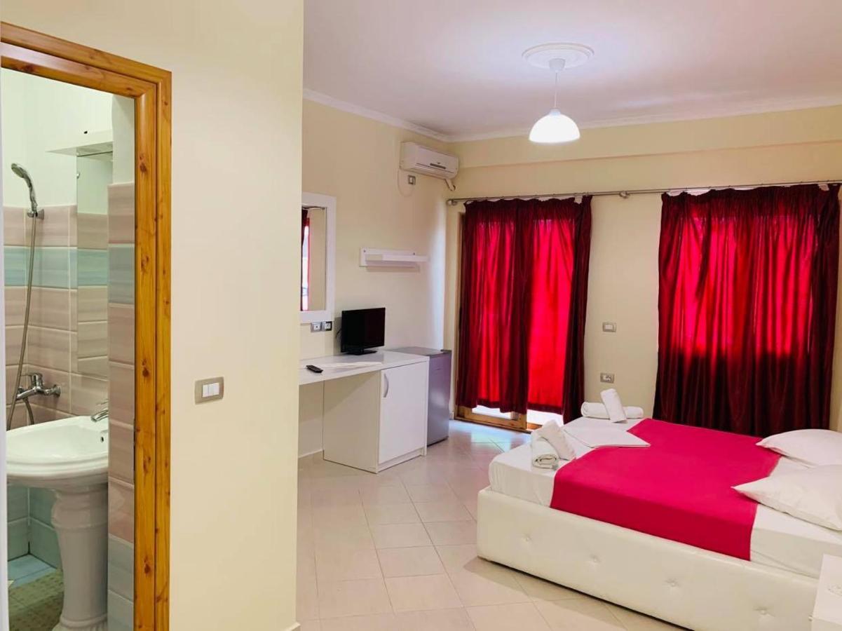 Nova Hotel Ksamil Eksteriør billede