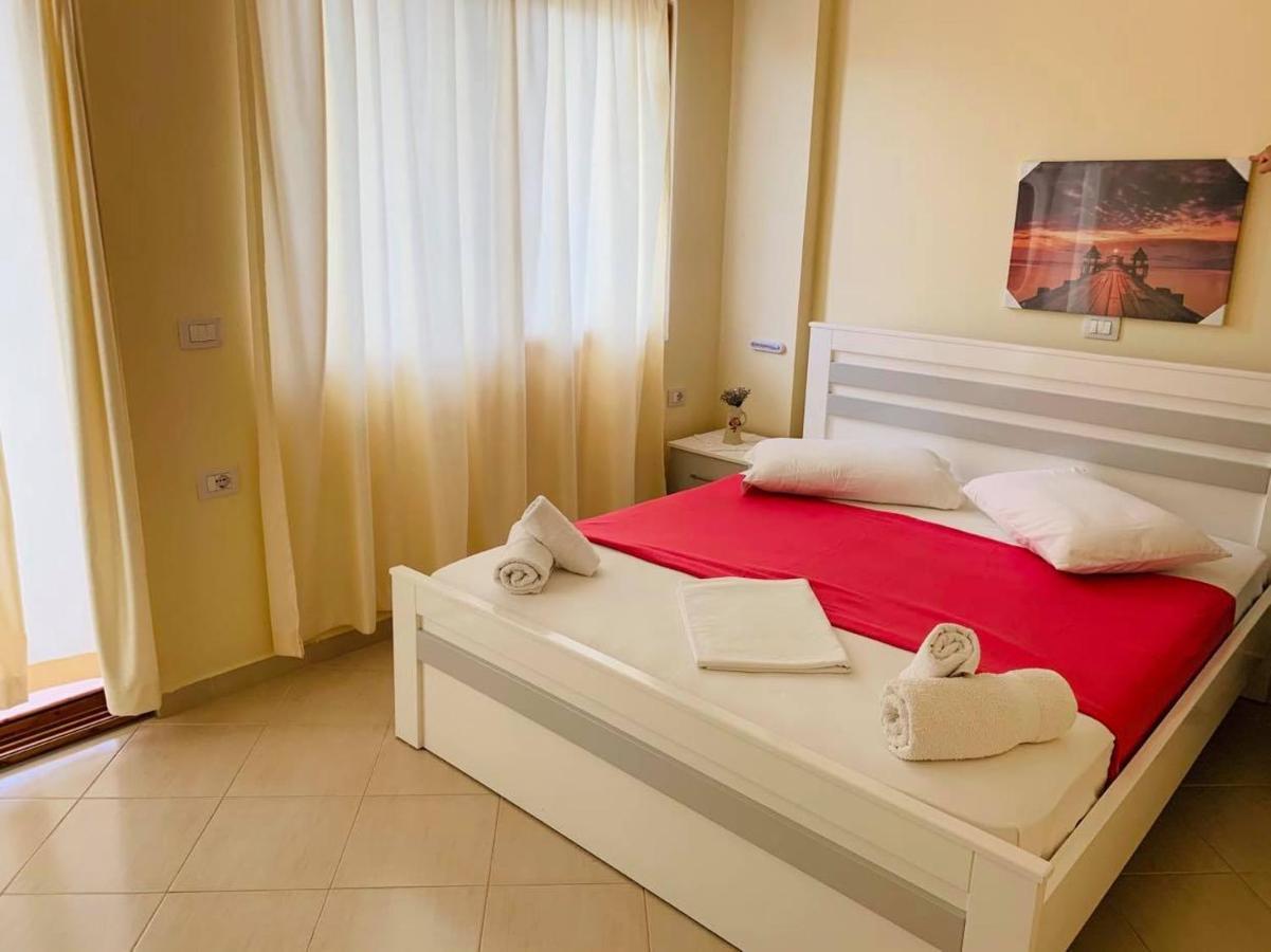 Nova Hotel Ksamil Eksteriør billede