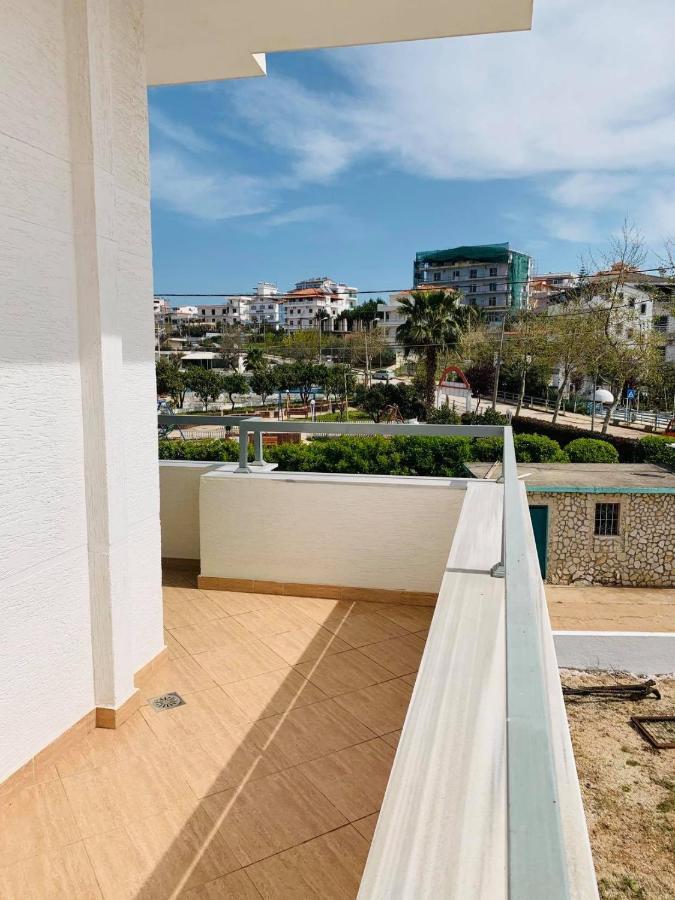 Nova Hotel Ksamil Eksteriør billede